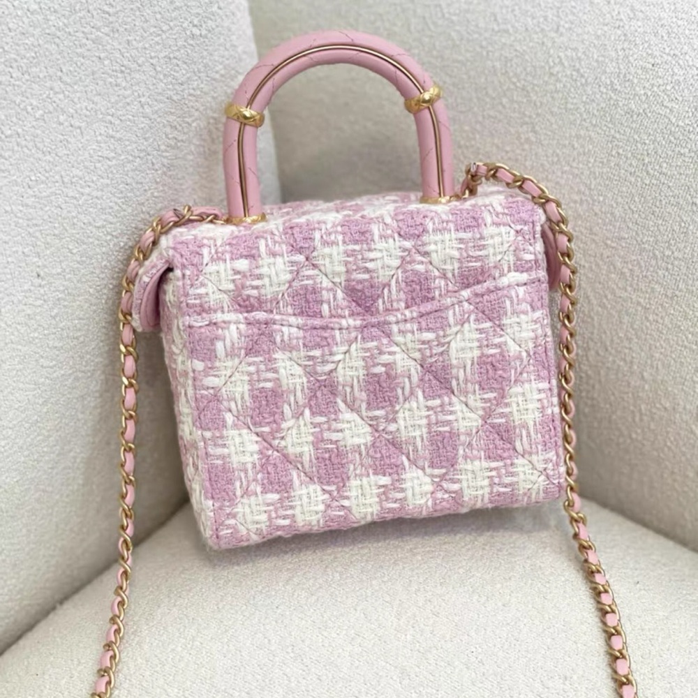 Chanel tweed bag - Picture 7 of 16